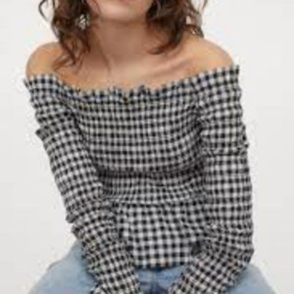 H&M Shirred Off The Shoulder Top - Small - Picture 2 of 7